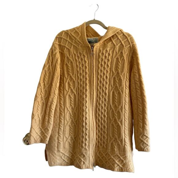 Aran Crafts vintage women’s size M buttery yellow hooded zip front sweater - Picture 1 of 5